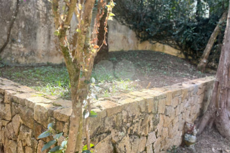 Sobrado à venda ou para alugar com 8 quartos, sendo 4 suítes, em Jardim Marajoara, São Paulo, SP