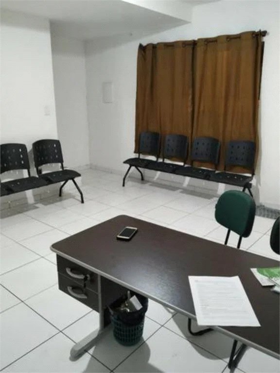 Sobrado à venda com 6 quartos, sendo 2 suítes, em Instituto de Previdência, São Paulo, SP