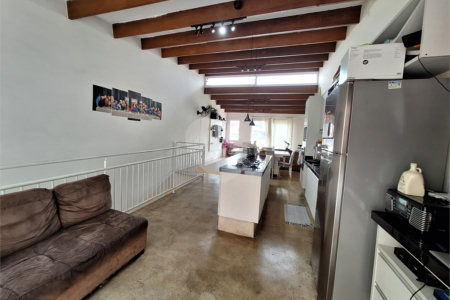 Casa à venda com 3 quartos, sendo 1 suíte, em Chora Menino, São Paulo, SP