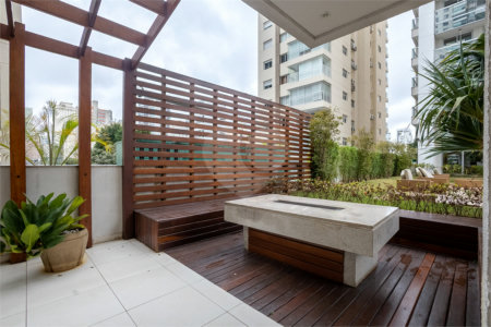 Apartamento à venda com 2 quartos, sendo 1 suíte,  em Vila Olímpia, São Paulo, SP