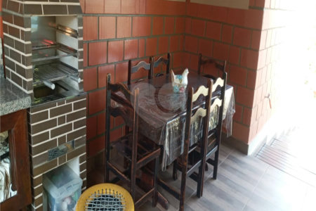 Chácara à venda com 3 quartos, sendo 2 suítes,  em Monterrey, Louveira, SP