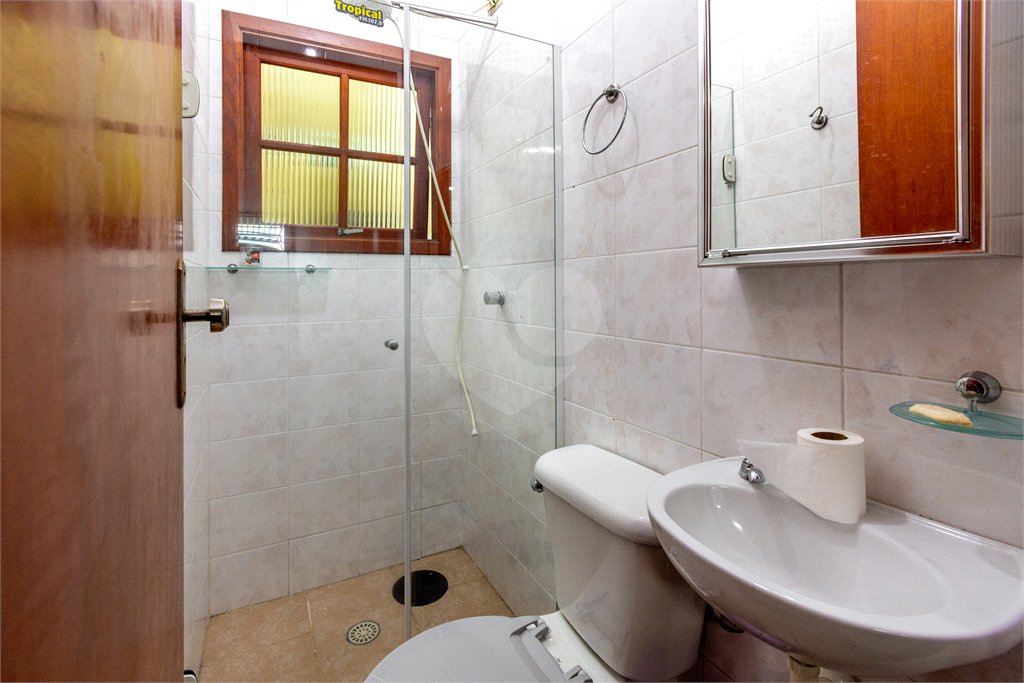 Sobrado à venda com 4 quartos, sendo 3 suítes, em Vila Gustavo, São Paulo, SP