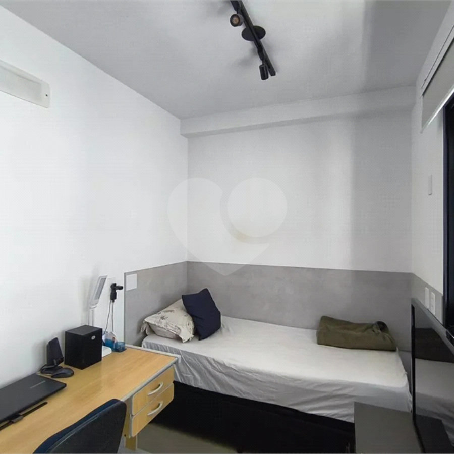 Studio mobiliado para venda na Vila Mariana