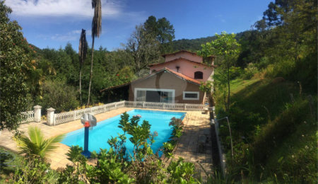 Sítio à venda com 9 quartos, sendo 4 suítes,  em Remédios, Mairiporã, SP