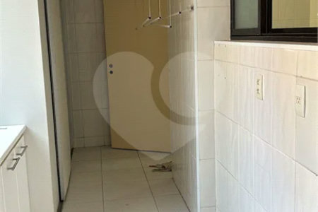 Apartamento à venda com 4 quartos, sendo 1 suíte, no Centro, Jundiaí, SP