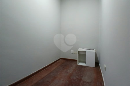 Cobertura à venda com 4 quartos, sendo 3 suítes,  em Cidade São Francisco, São Paulo, SP