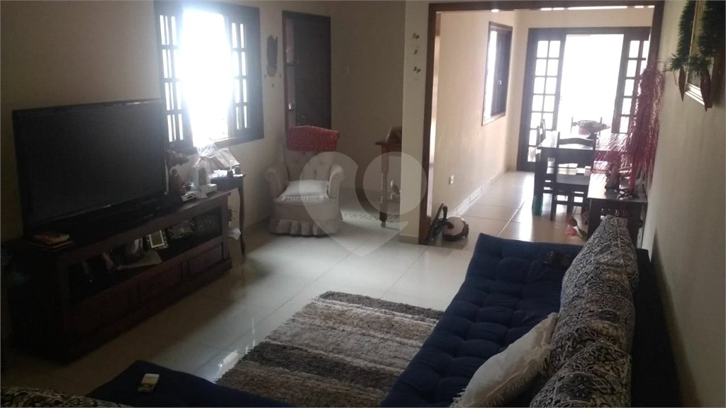 Casa para Venda em Piracaia
