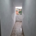 SOBRADO TIPO APARTAMENTO COM 1 QUARTO PARA LOCAÇÃO 38m² - SANTÍSSIMO