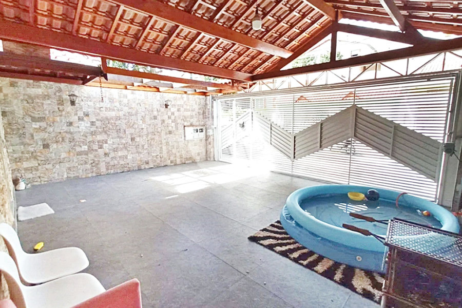 Casa Santa Teresinha | 4 Suítes | 280m² | 3 Vagas | Excelente Localização