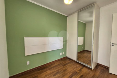 Apartamento à venda com 2 quartos em Vila Anastácio, São Paulo, SP