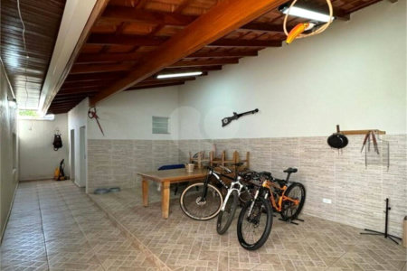Casa Térrea à venda com 4 quartos, sendo 1 suíte, no Brasil, Itu, SP