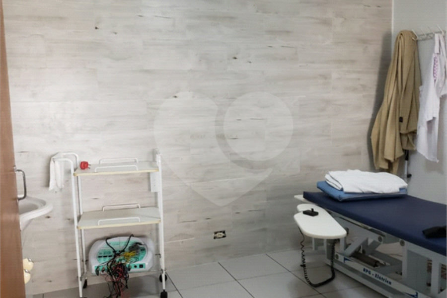 Sobrado à venda com 3 quartos, sendo 1 suíte, em Parada Inglesa, São Paulo, SP