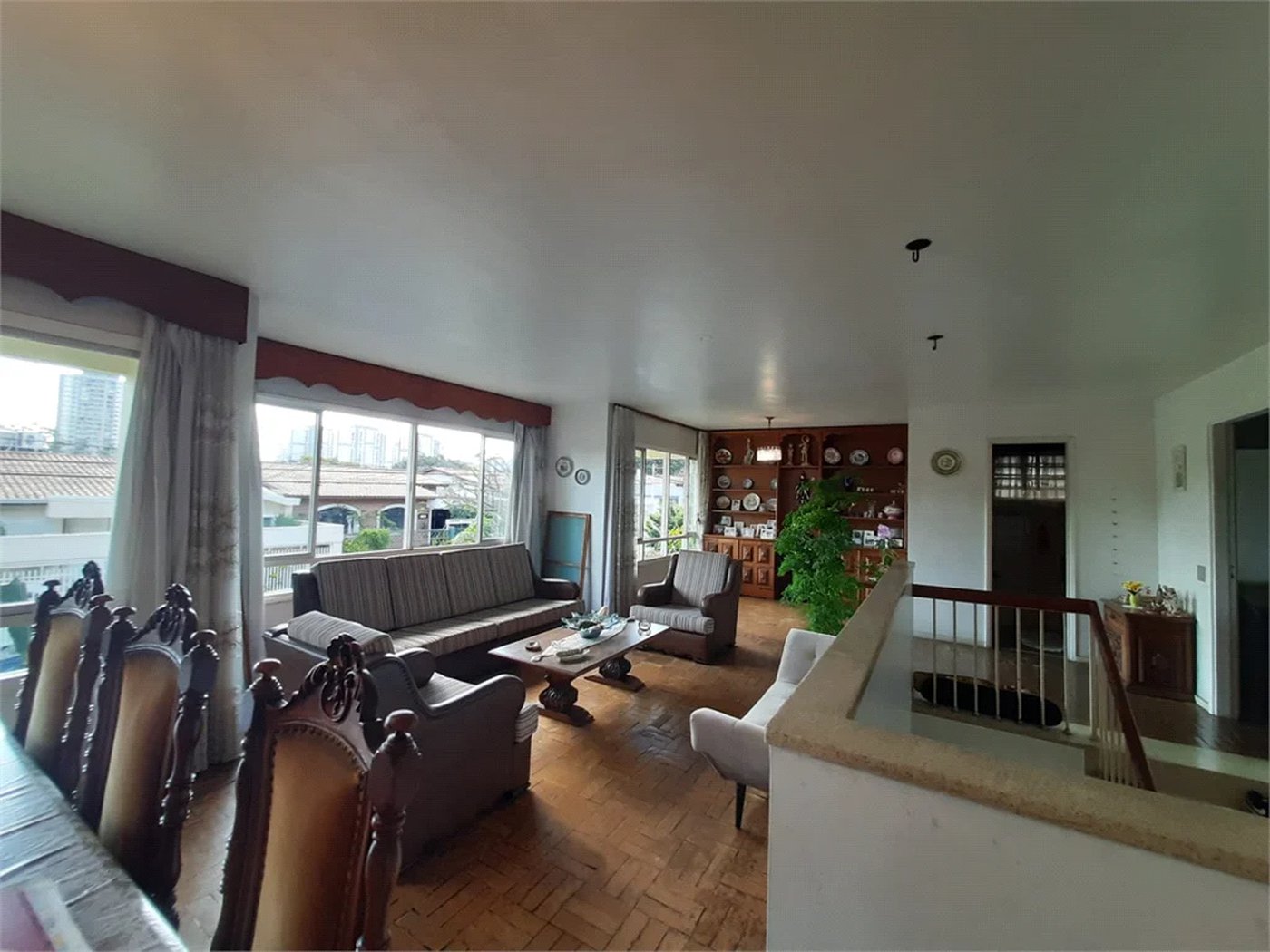 Casa à venda com 4 quartos, sendo 1 suíte, em Parque Continental, São Paulo, SP