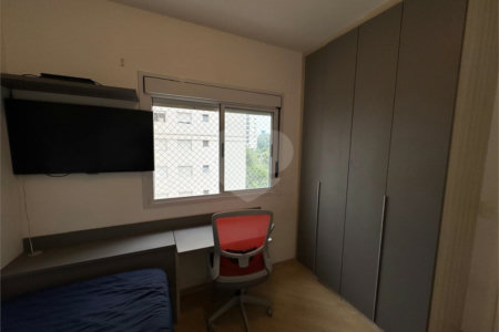 Apartamento à venda com 3 quartos, sendo 1 suíte, em Vila Gilda, Santo André, SP