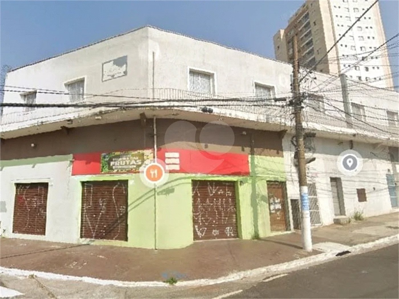 Ponto Comercial de Esquina Imperdível na Saúde / SP! Visibilidade Total para Seu Negócio!