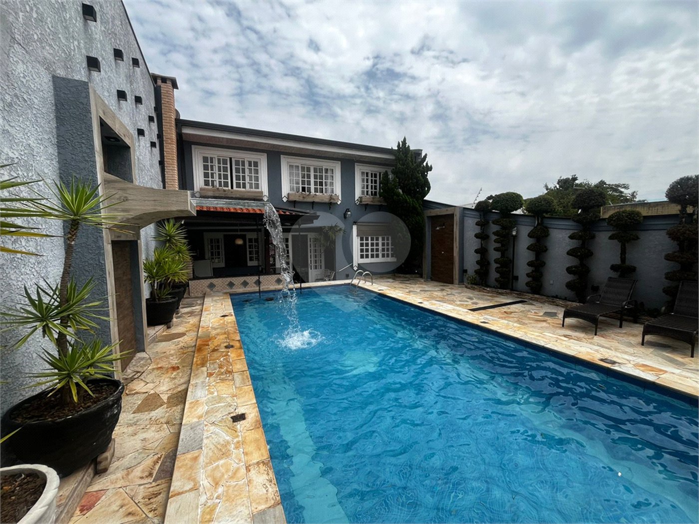 Casa à venda com 6 quartos, sendo 3 suítes, no Centro, Itapetininga, SP