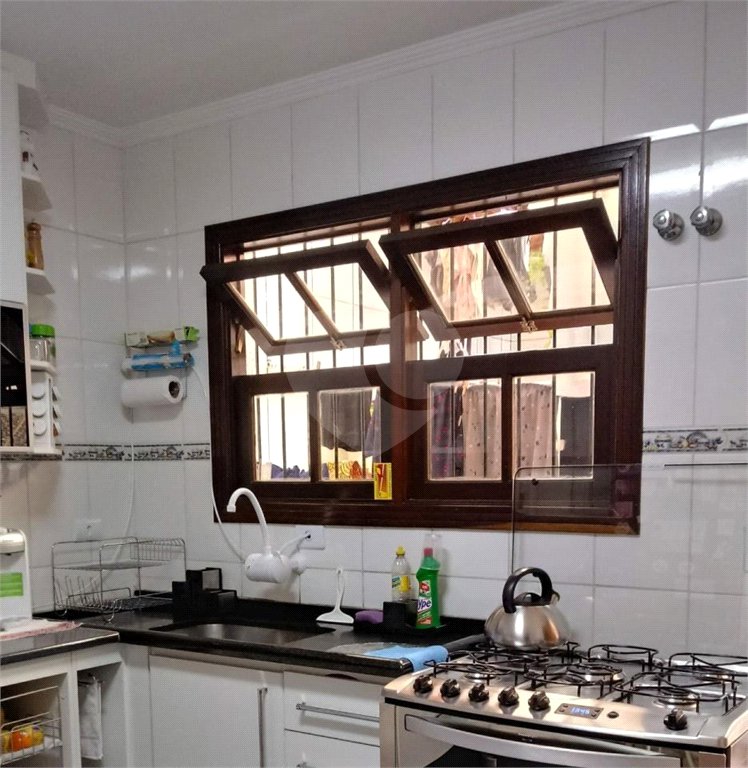 Casa à venda com 3 quartos, sendo 1 suíte, no condomínio Alcides Moreira, São Paulo - SP