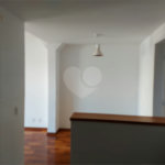 Casa à venda com 3 quartos, sendo 1 suíte, no condomínio Vila das Macieiras, São Paulo - SP