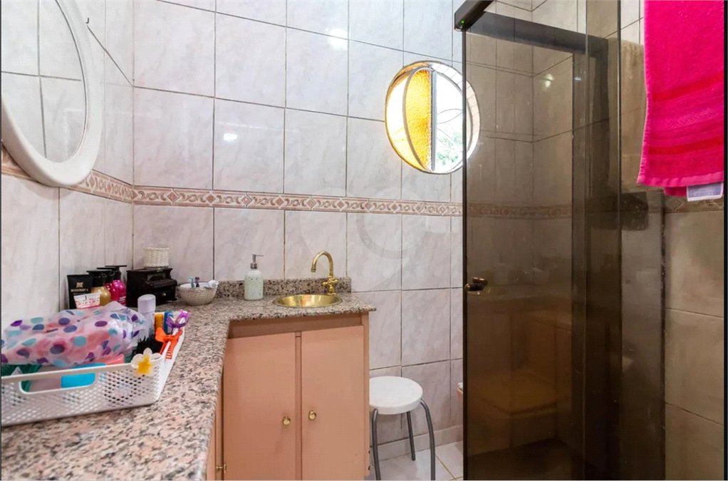 Sobrado à venda com 2 quartos, sendo 1 suíte, em Chora Menino, São Paulo, SP