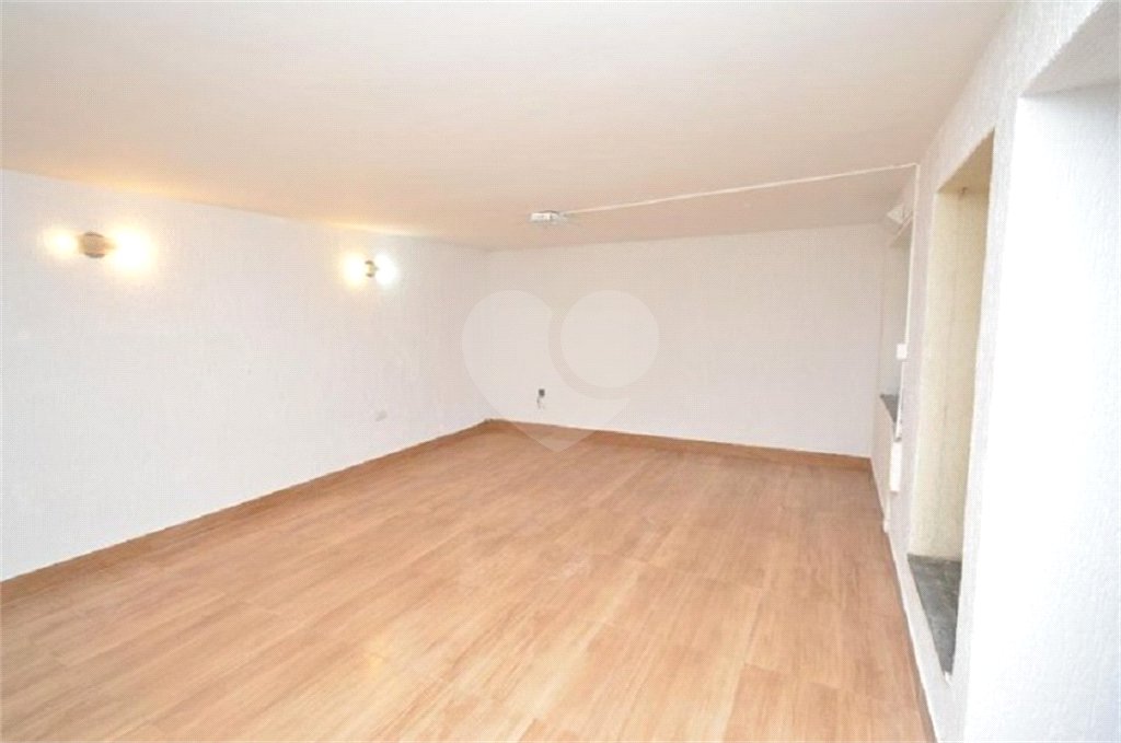 Casa à venda com 5 quartos, sendo 2 suítes, em Vila Galvão, Guarulhos, SP