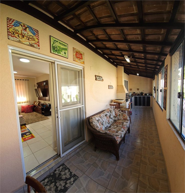 Casa à venda com 4 quartos, sendo 2 suítes, em Jardim Meny, São Roque, SP