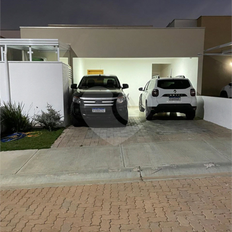 Casa à venda com 3 quartos, sendo 1 suíte, no condomínio Vilagio Vista Real, Paulínia - SP