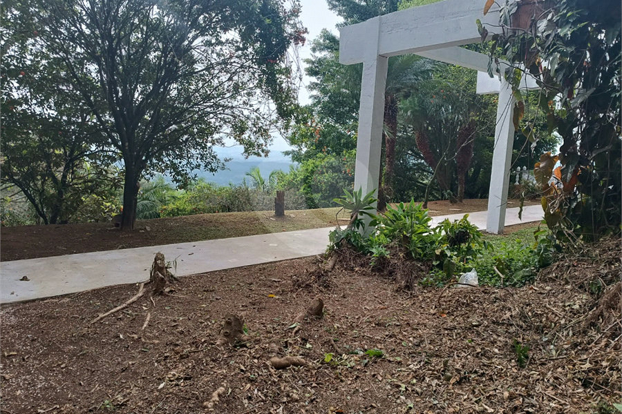 Sobrado para alugar com 3 quartos, sendo 1 suíte, em Roseira, Mairiporã, SP