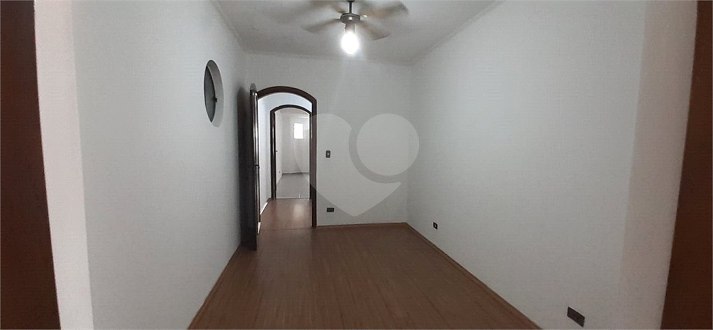 Sobrado à venda com 4 quartos, sendo 2 suítes,  em Vila Maria, São Paulo, SP
