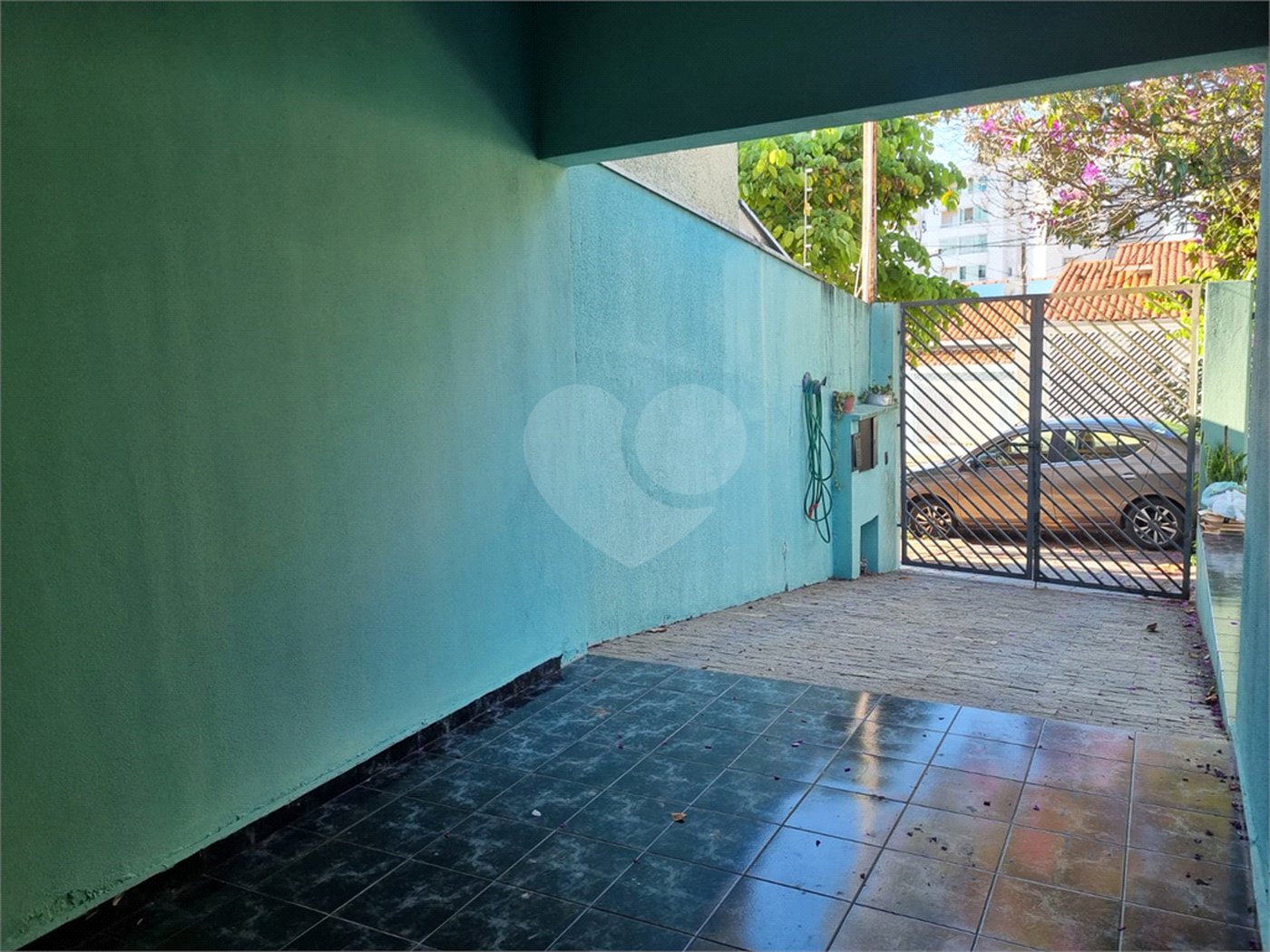 Casa à venda com 4 quartos, sendo 1 suíte,  em Jardim Guarujá, Sorocaba, SP
