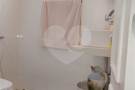 Apartamento à venda ou para alugar com 3 quartos, sendo 1 suíte,  em Real Parque, São Paulo, SP