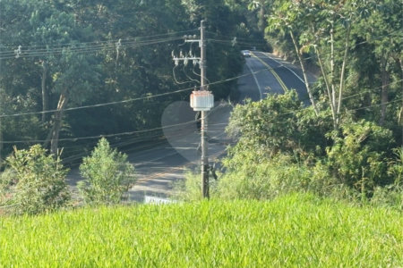 Sítio à venda com 3 quartos, sendo 1 suíte, no Centro, Guararema, SP