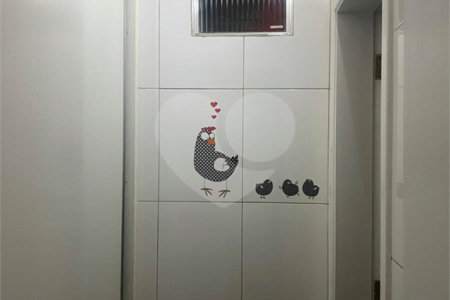 Sobrado à venda com 3 quartos, sendo 1 suíte,  em Parque Vitória, São Paulo, SP