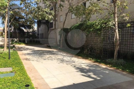 Duplex à venda com 3 quartos, sendo 1 suíte, em Campo Belo, São Paulo, SP
