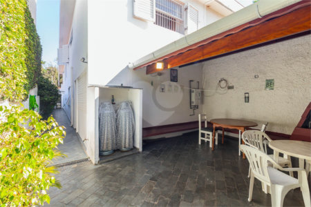 Casa de Vila à venda com 3 quartos, sendo 1 suíte, em Chácara Monte Alegre, São Paulo, SP