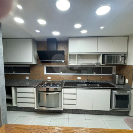 Casa à venda com 3 suítes no condomínio Brisa 1, Mogi das Cruzes - SP