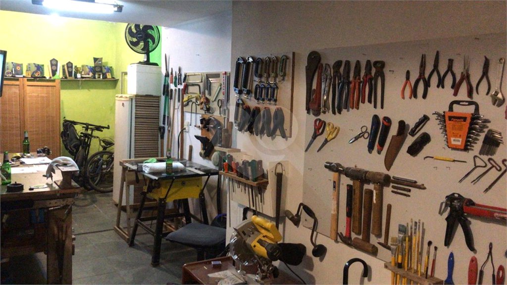 Casa à venda com 4 quartos, sendo 3 suítes,  em Alto da Boa Vista, São Paulo, SP