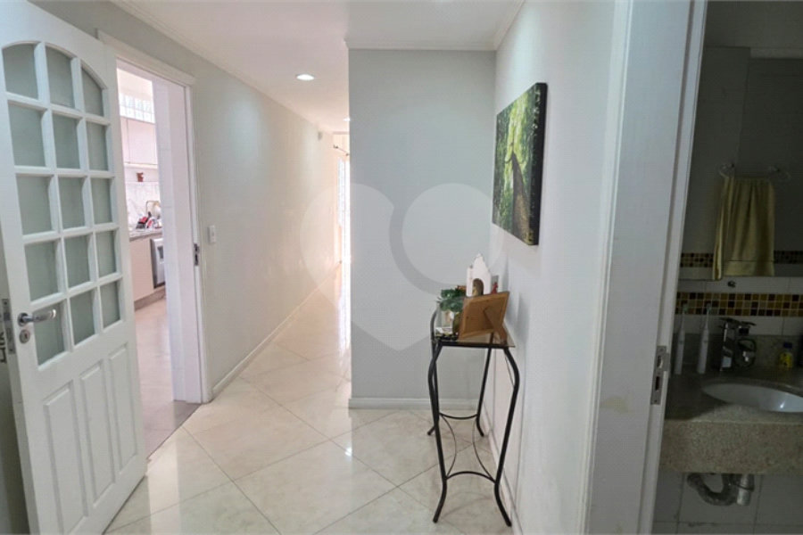 Casa Térrea à venda ou para alugar com 8 quartos, sendo 4 suítes, em Vila Pereira Barreto, São Paulo, SP