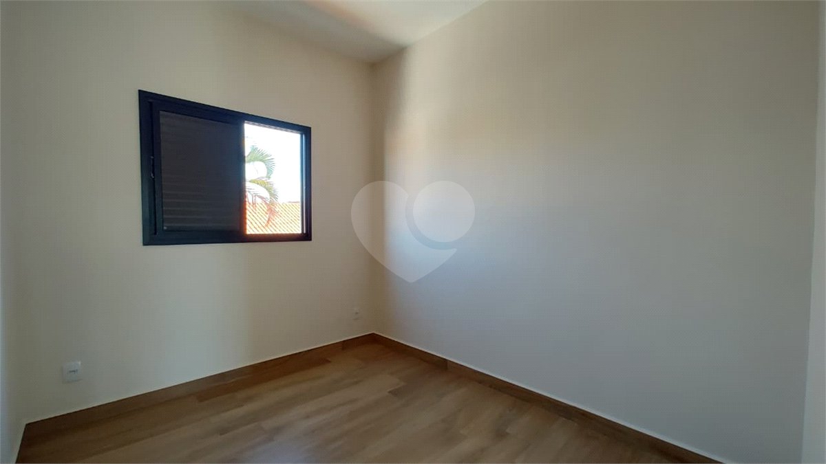 Casa de Vila à venda com 3 quartos, sendo 1 suíte,  em Éden, Sorocaba, SP
