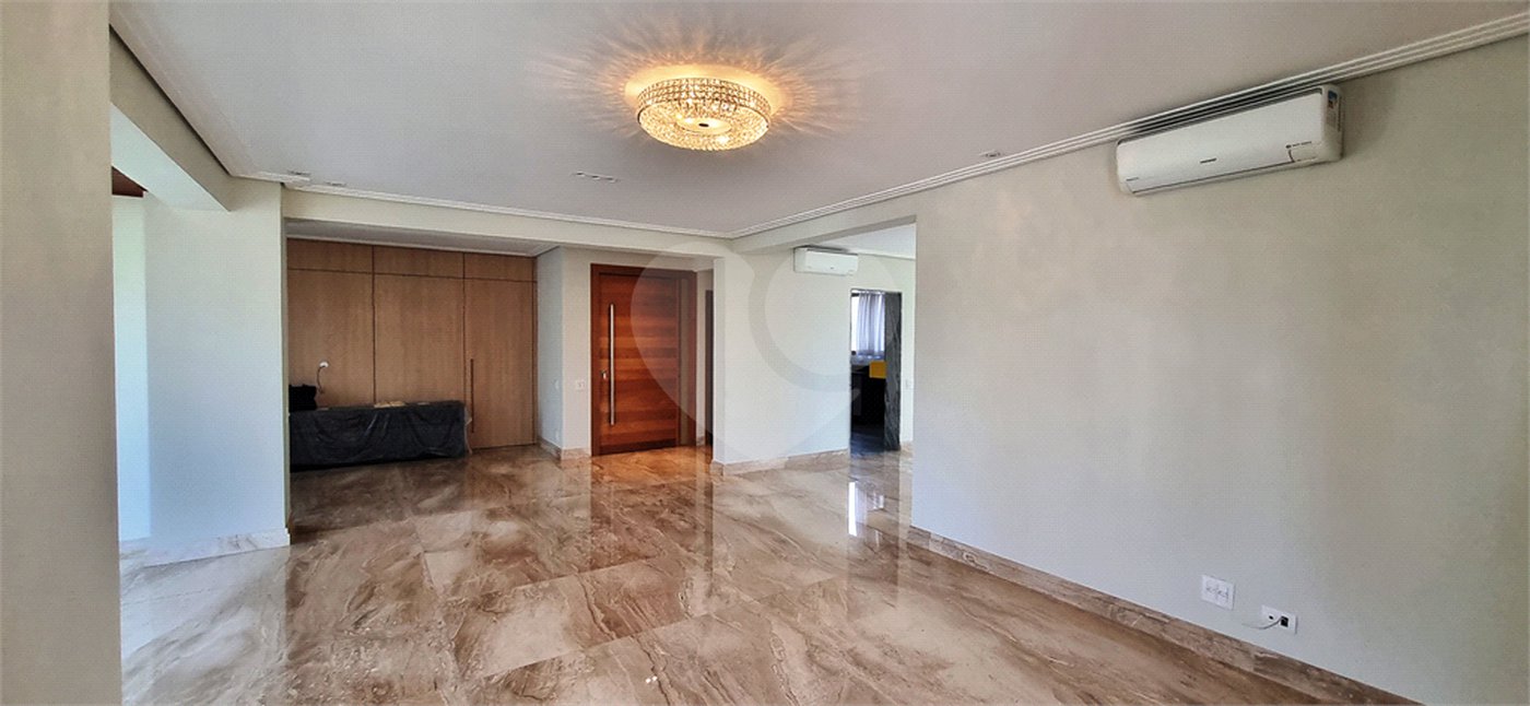 Apartamento à venda com 4 quartos, sendo 3 suítes, em Santana, São Paulo, SP