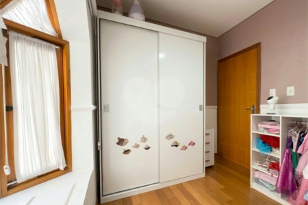 Casa à venda com 3 quartos, sendo 1 suíte, em Brooklin Paulista, São Paulo, SP