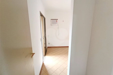 Apartamento à venda com 3 quartos, sendo 1 suíte, no Centro, Ribeirão Preto, SP