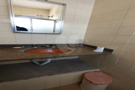 Casa à venda com 6 quartos, sendo 3 suítes, em Jardim Brasil (zona Sul), São Paulo, SP