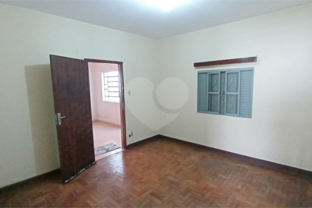 Casa à venda com 3 quartos em Vila Santana, Valinhos, SP