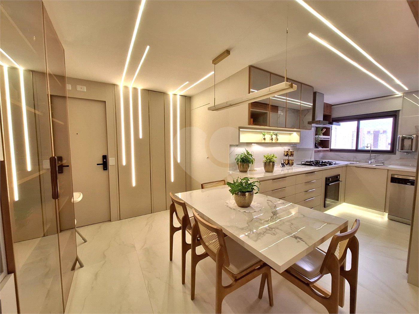 Apartamento à venda com 4 quartos, sendo 2 suítes,  em Chácara Flora, São Paulo, SP