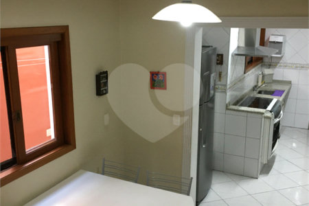 Sobrado à venda com 4 quartos, sendo 3 suítes,  em Jardim Olympia, São Paulo, SP