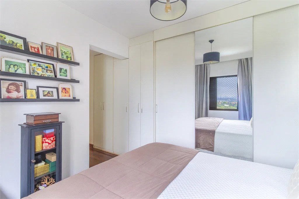 Apartamento à venda com 4 quartos, sendo 3 suítes, em Jardim Monte Kemel, São Paulo, SP