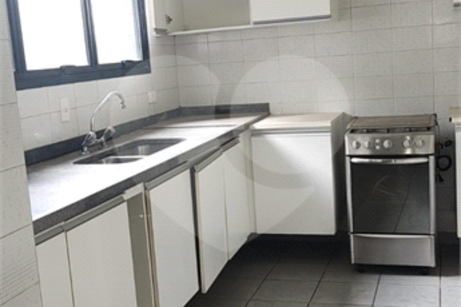 Duplex à venda com 3 suítes em Morumbi, São Paulo, SP