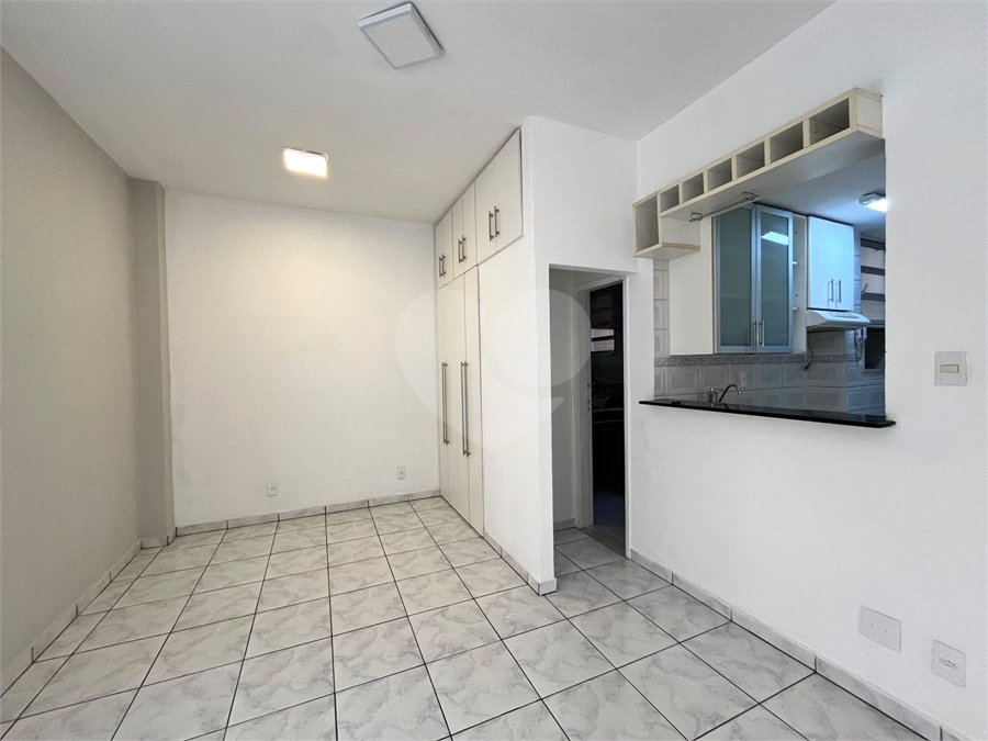 Apartamento à venda ou para alugar com 1 suíte no Centro, Rio de Janeiro, RJ