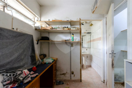 Sobrado à venda ou para alugar com 4 quartos, sendo 1 suíte, em Vila Anglo Brasileira, São Paulo, SP