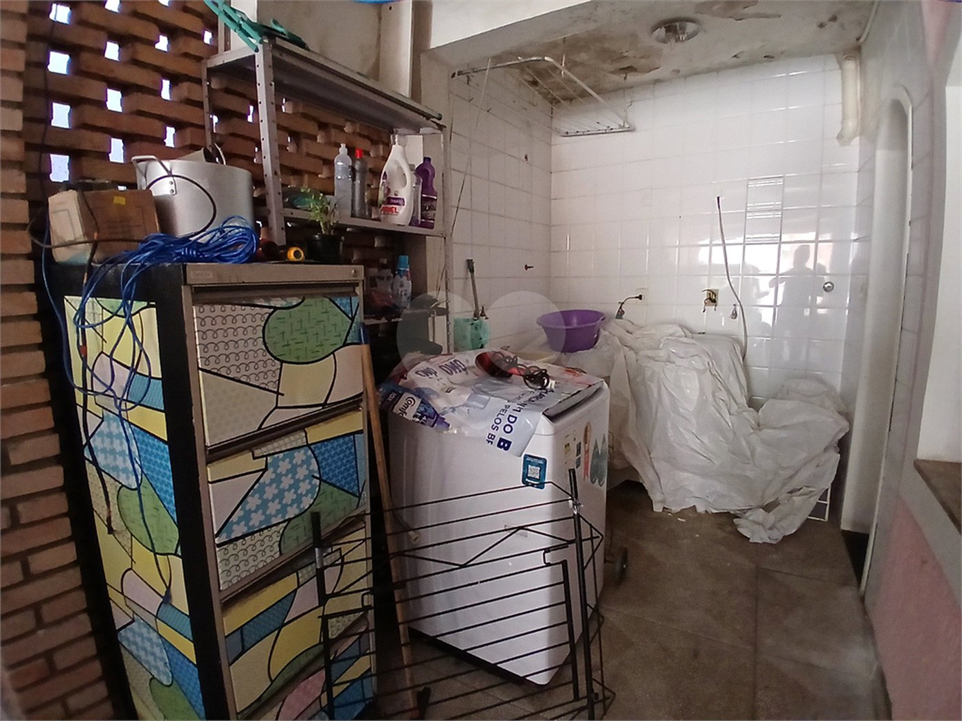 Sobrado à venda com 8 quartos, sendo 2 suítes, em Tremembé, São Paulo, SP